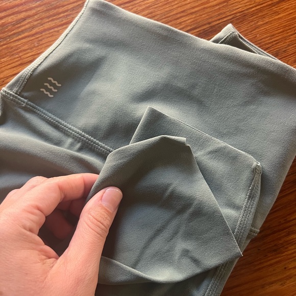 Freefly Apparel Women's All Day Legging in green new with tags - Picture 8 of 9